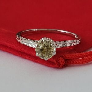 ❤️14k Size 8.25 Beautiful Solid White Gold Topaz Ring! 👌🎁